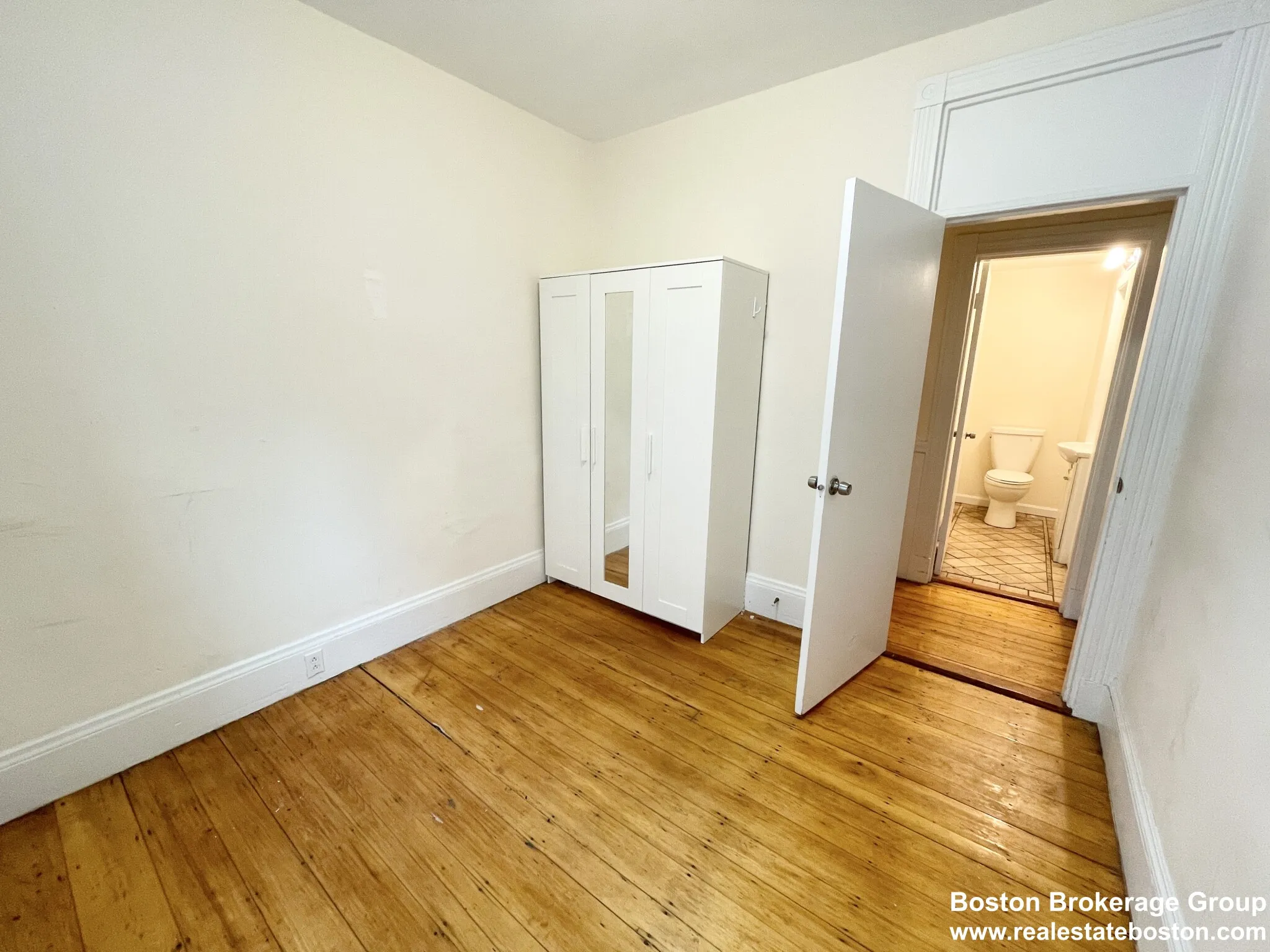 1 Folsom Ave, Mission Hill