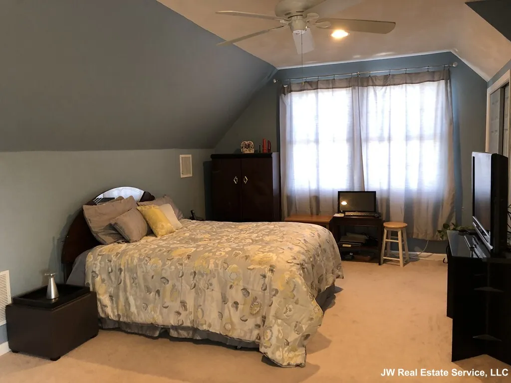 111 Oxford St, Revere