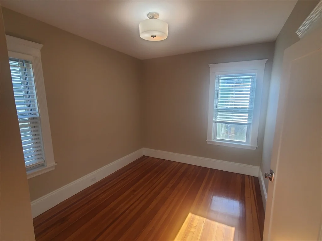 14 N Munroe Ter, Dorchester