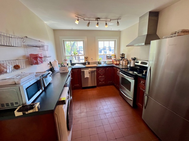 14 Chestnut St, Beacon Hill