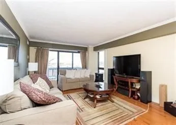 15 North Beacon St, Allston