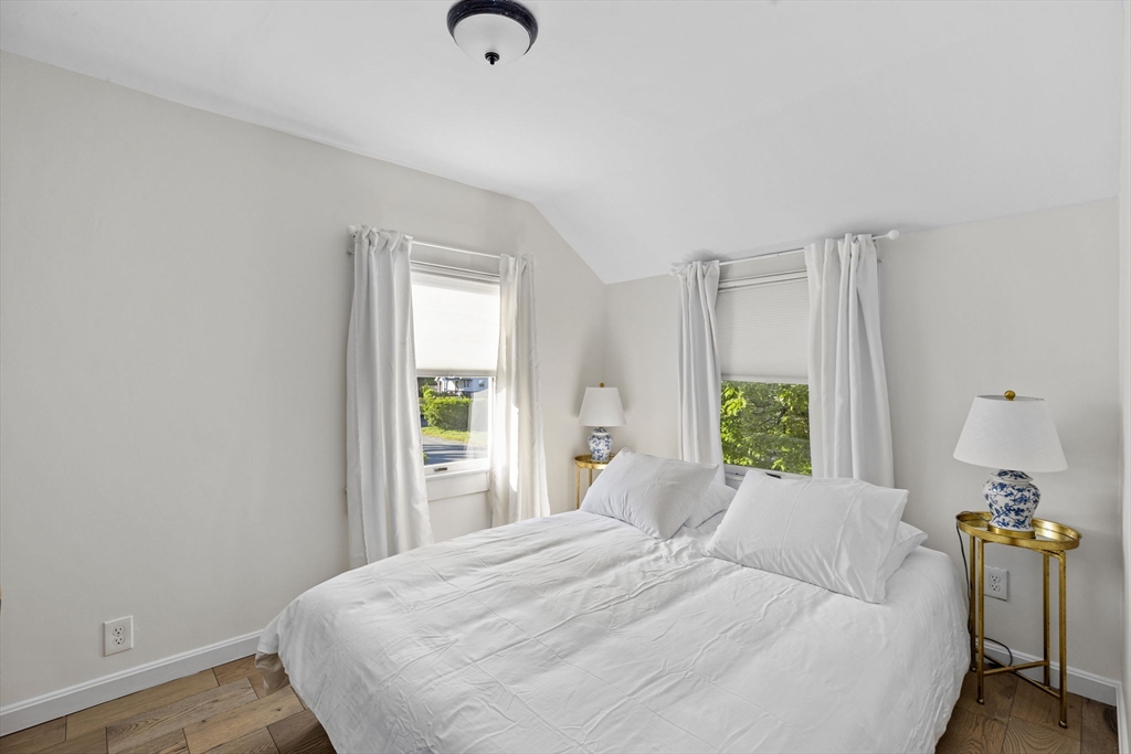 1 Winslow Ave, Scituate