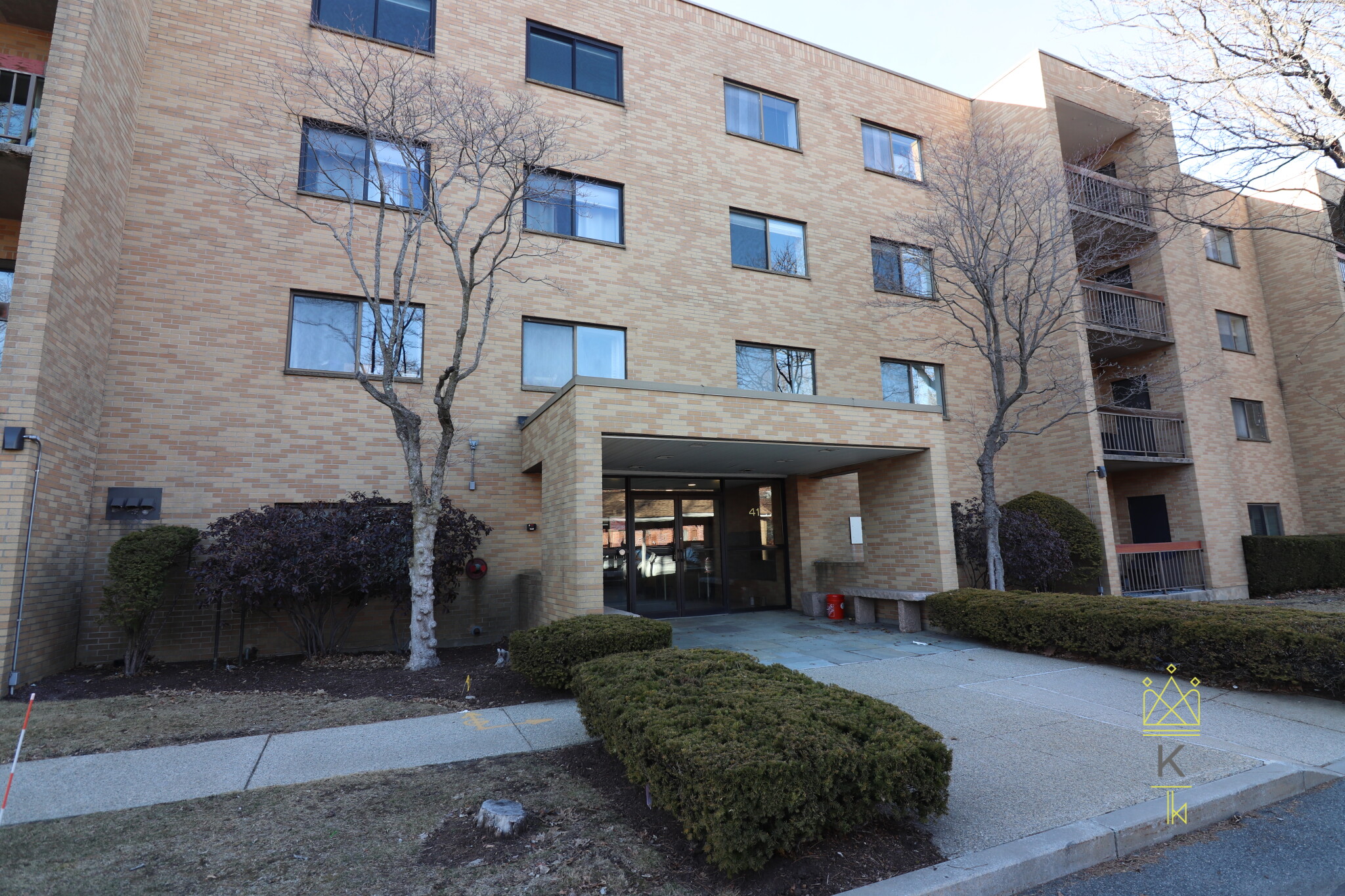 41 Centre St, North Brookline