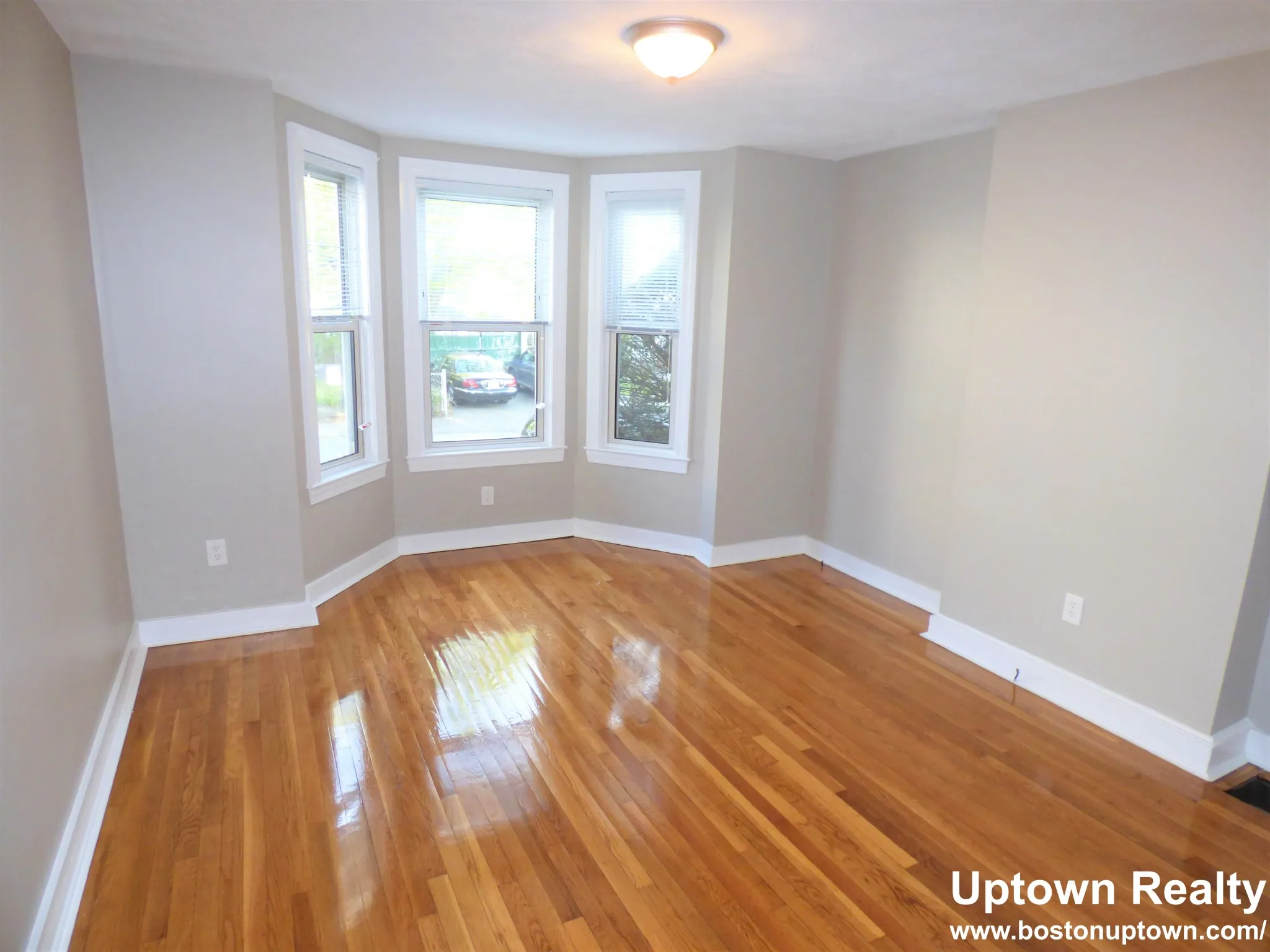 10 Stearns St, South Side