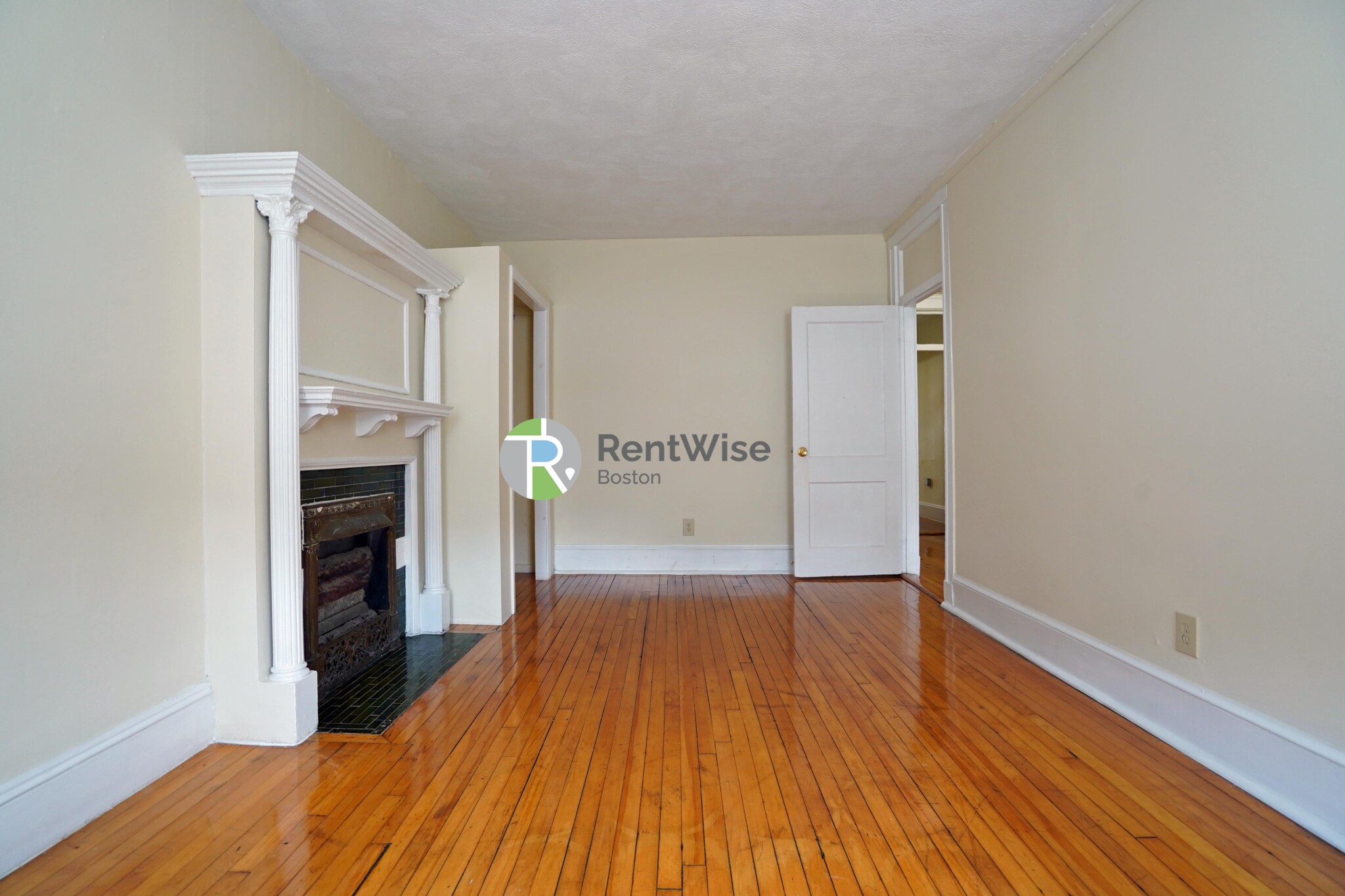 1367 Commonwealth Ave, Brighton