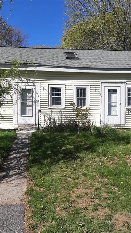 137 E Main St, Northborough