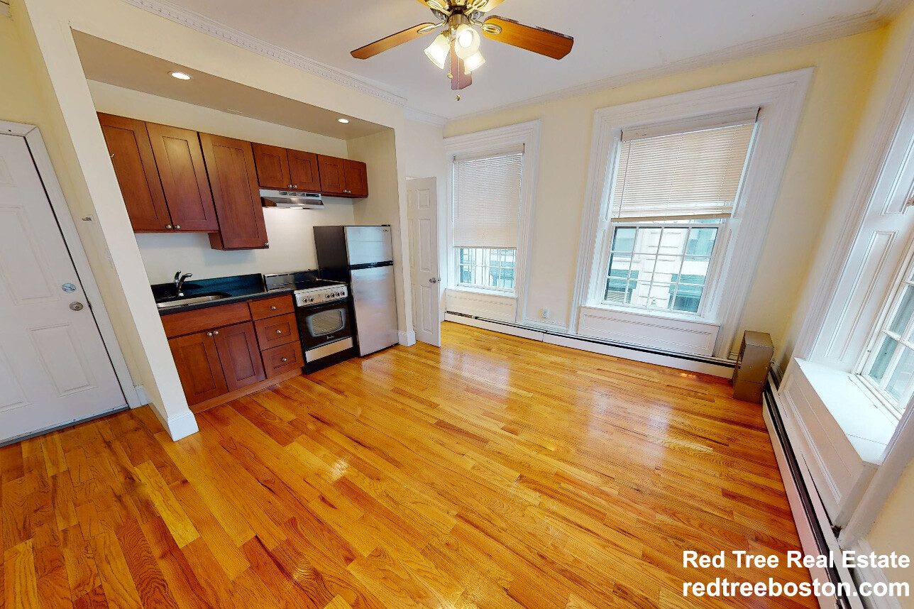 24 Joy St, Beacon Hill