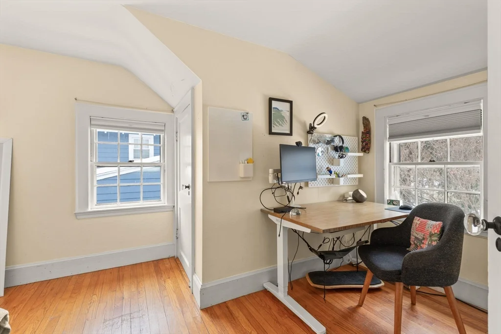 36 Joyce Rd, Medford