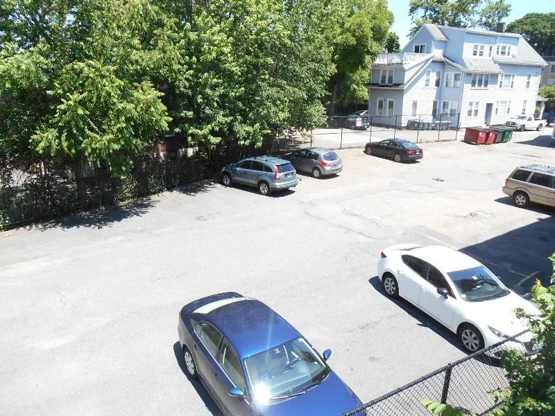 71 Brighton Ave, Allston