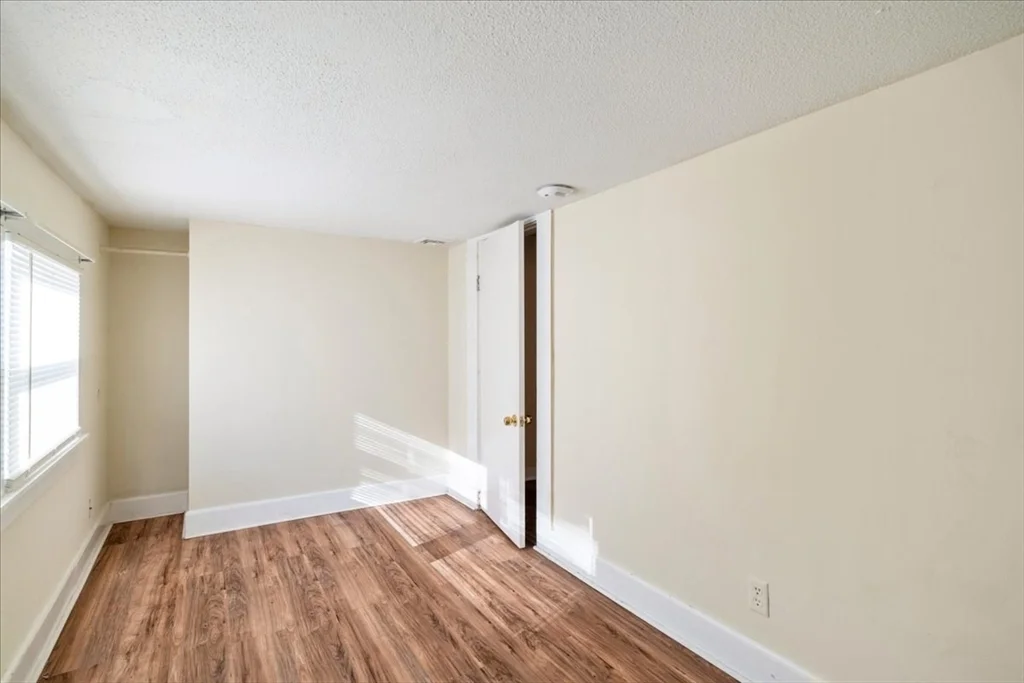 93 Carleton St, Haverhill