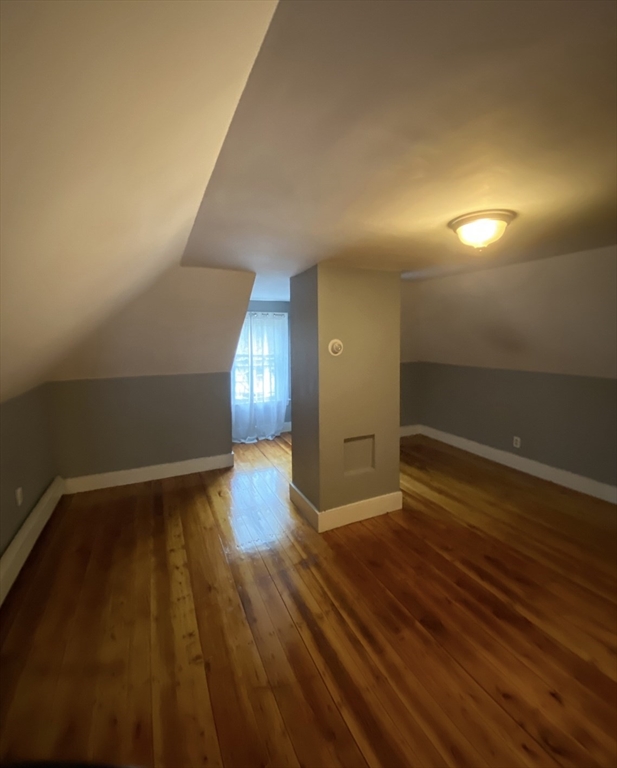 1125 Chestnut St, Newton