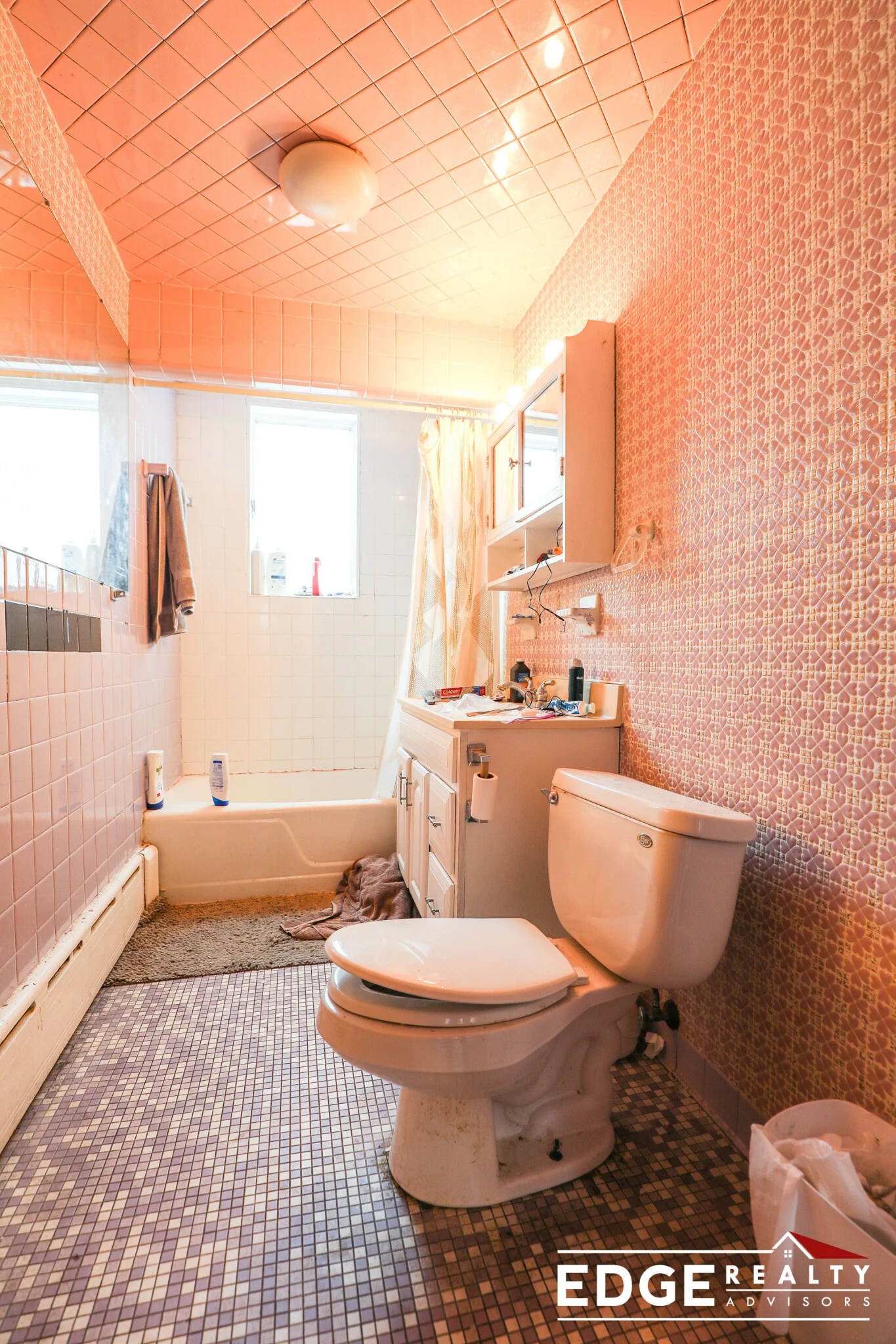 26 Greylock Rd, Allston