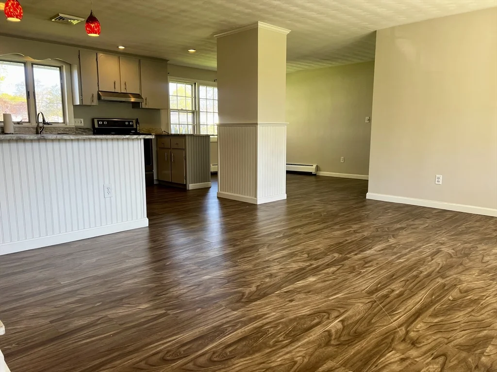1 Perkins Rd, Danvers