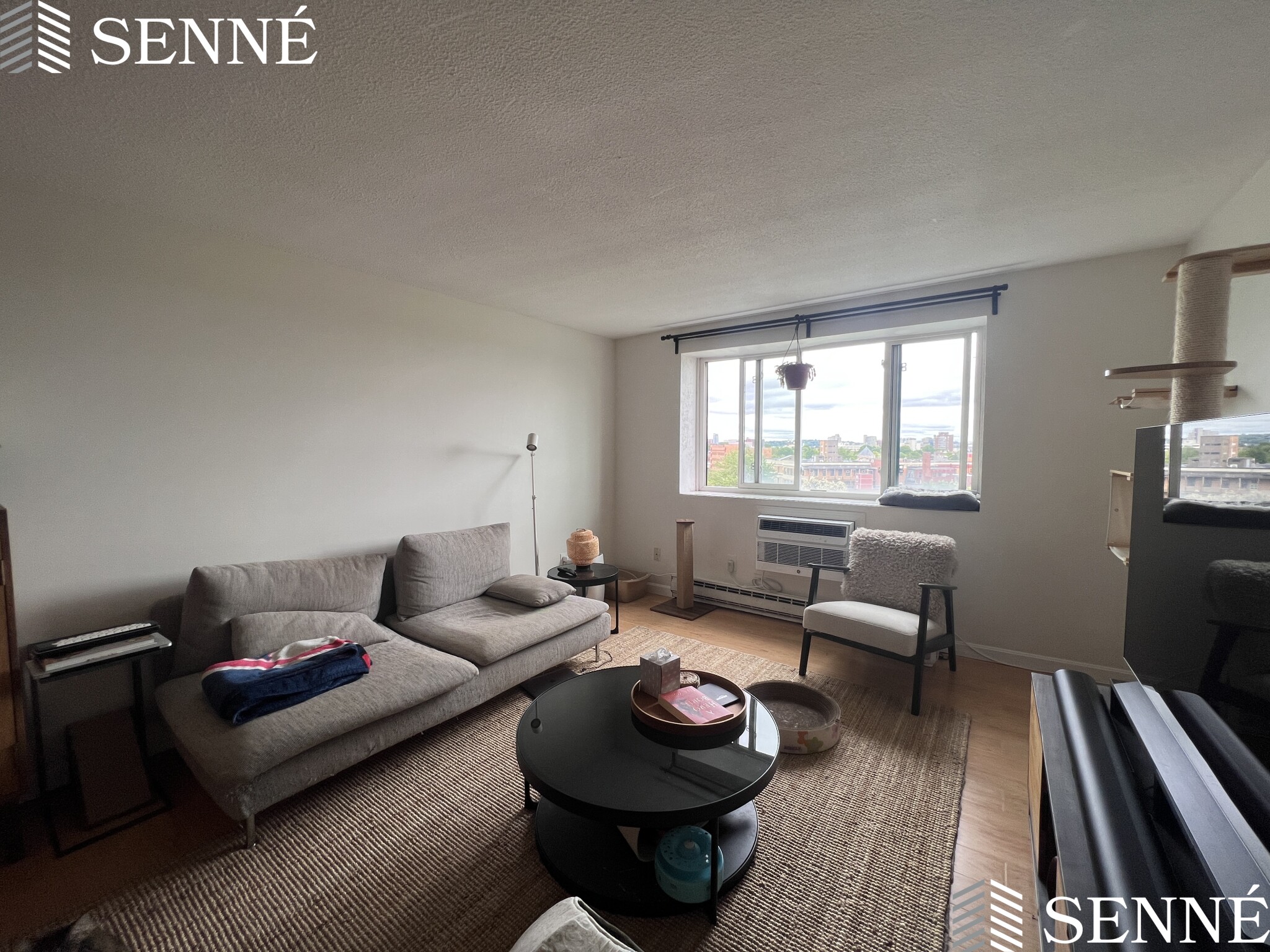 94 Beacon St, Ward Two