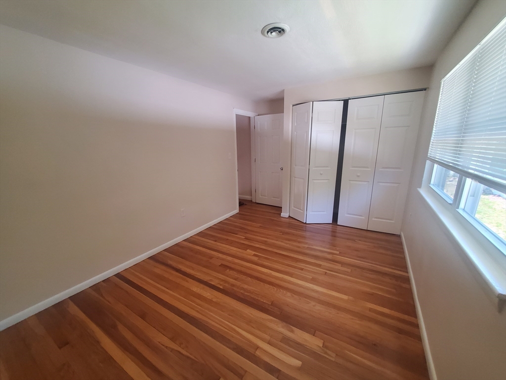 174 Pine St, Holbrook