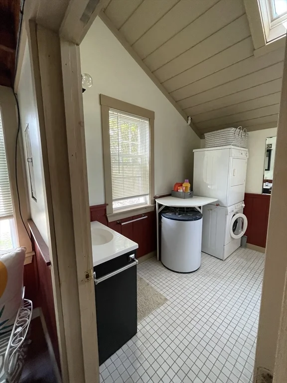 28 Brighton St, Green Harbor