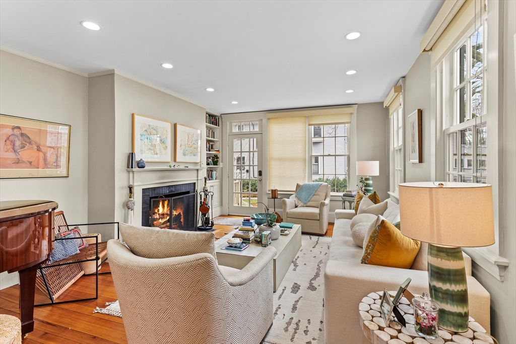 14 Francis Ave, Cambridge