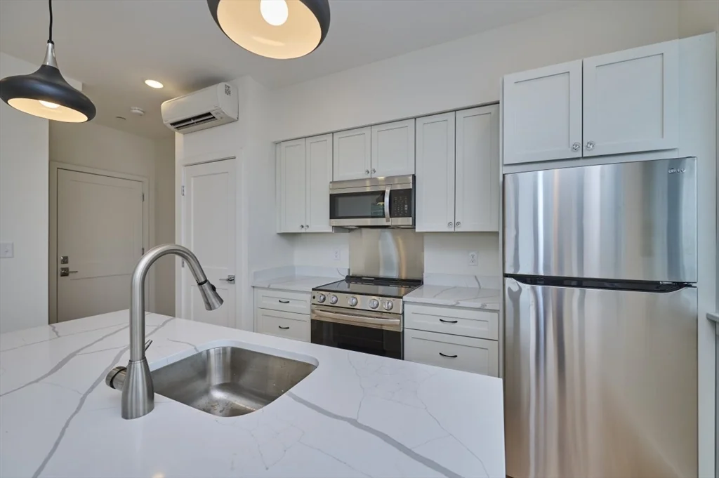 80 Broadway, East Arlington