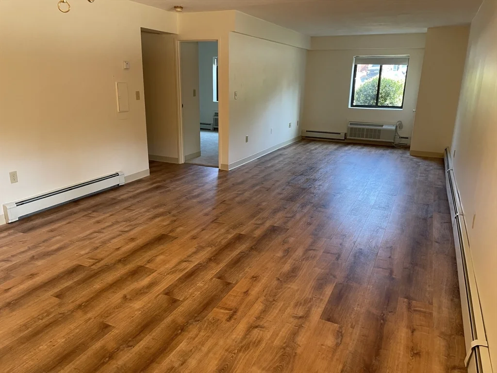 50 Cambridge Rd, Woburn