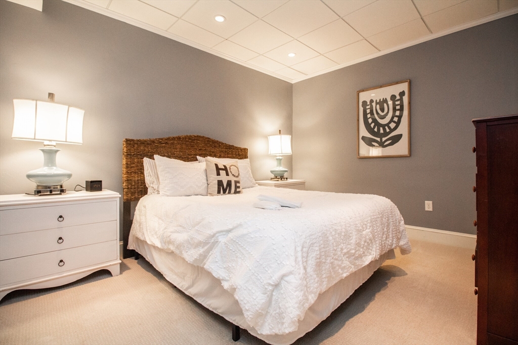 1253 Beacon St, Coolidge Corner