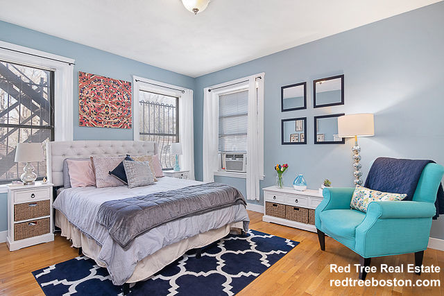 1038 Beacon St, Brookline