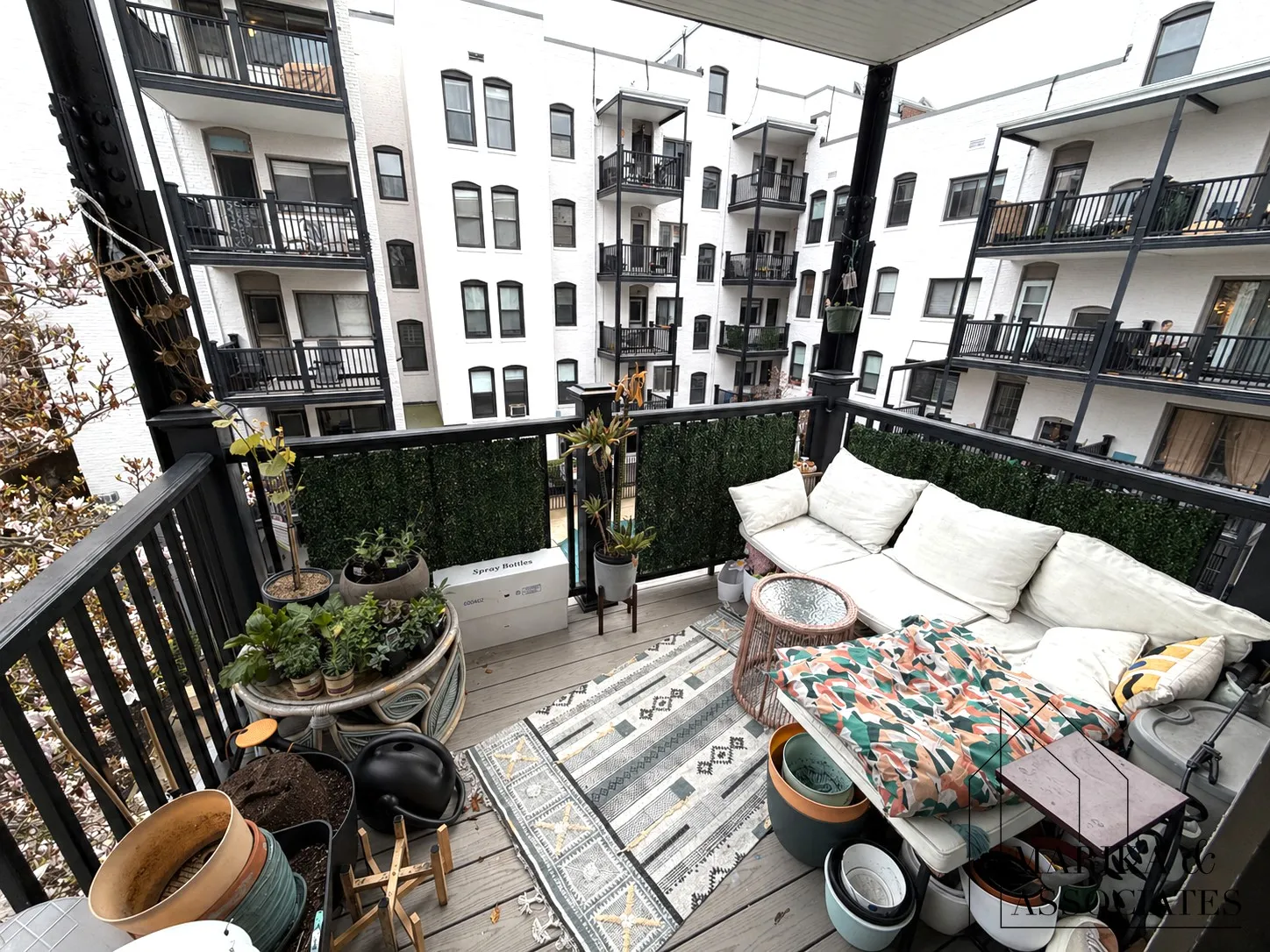 26 Commonwealth Ter, Brighton