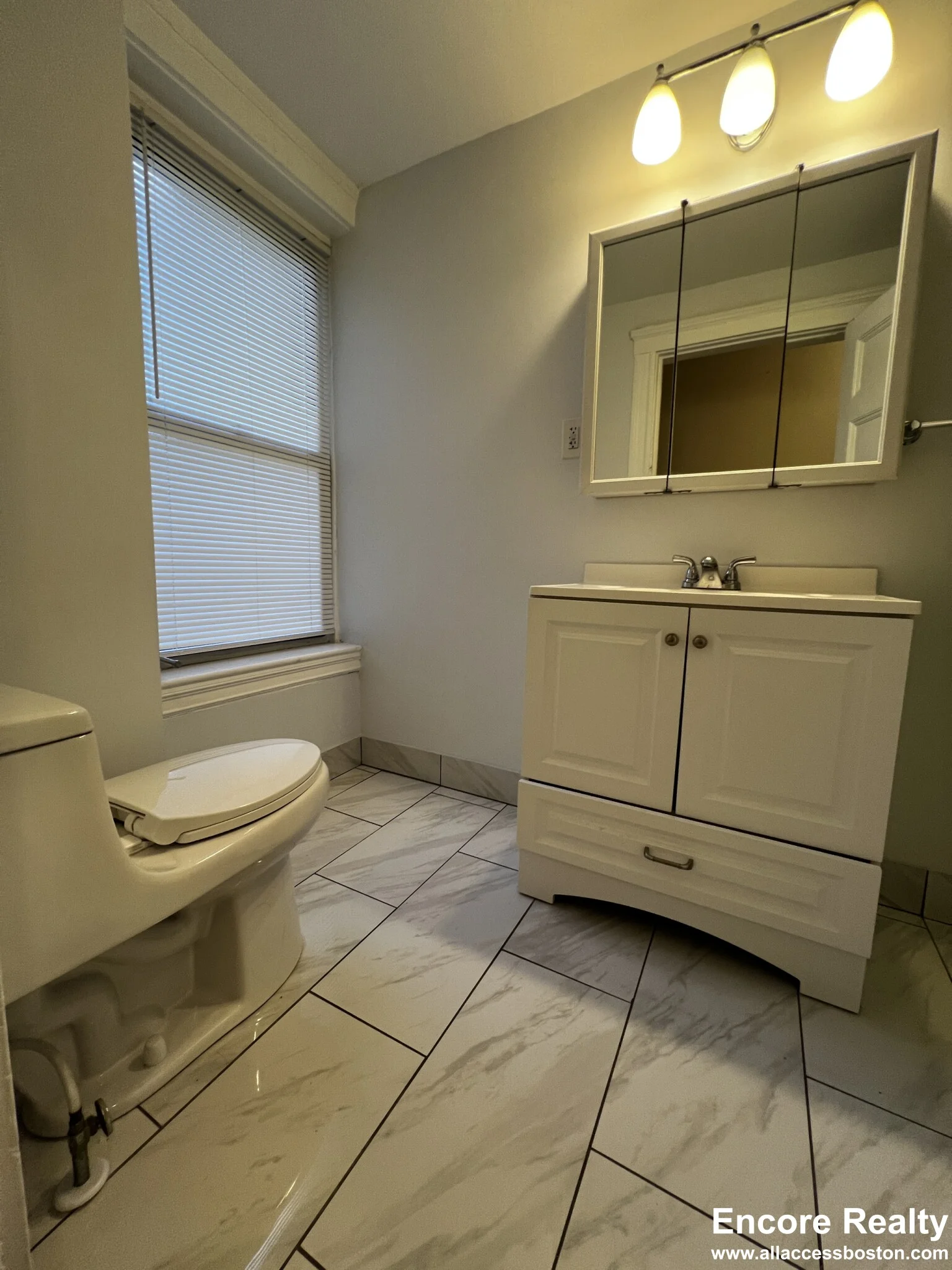 9 Upland Rd, Neighborhood Nine