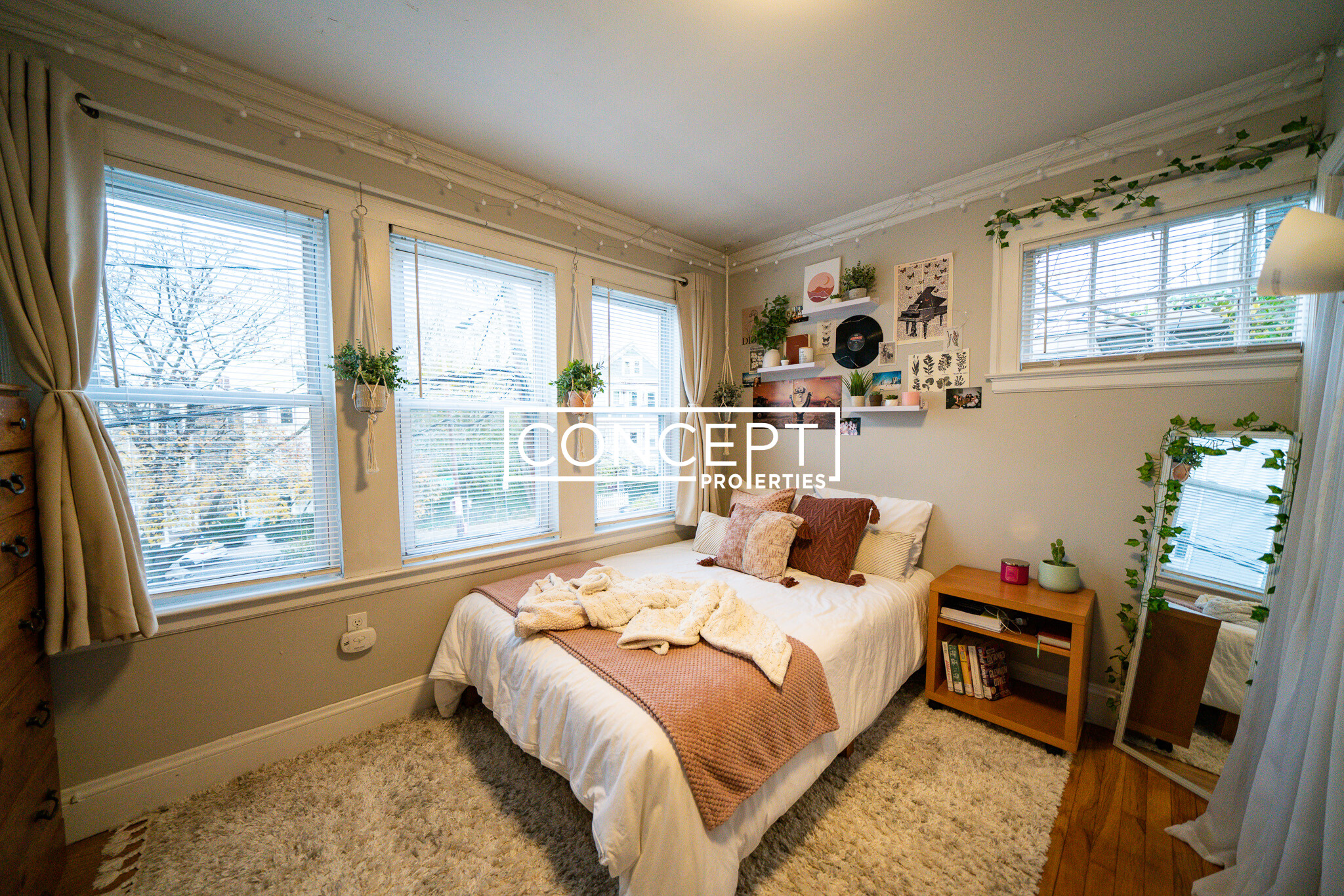 4 Iroquois St, Mission Hill