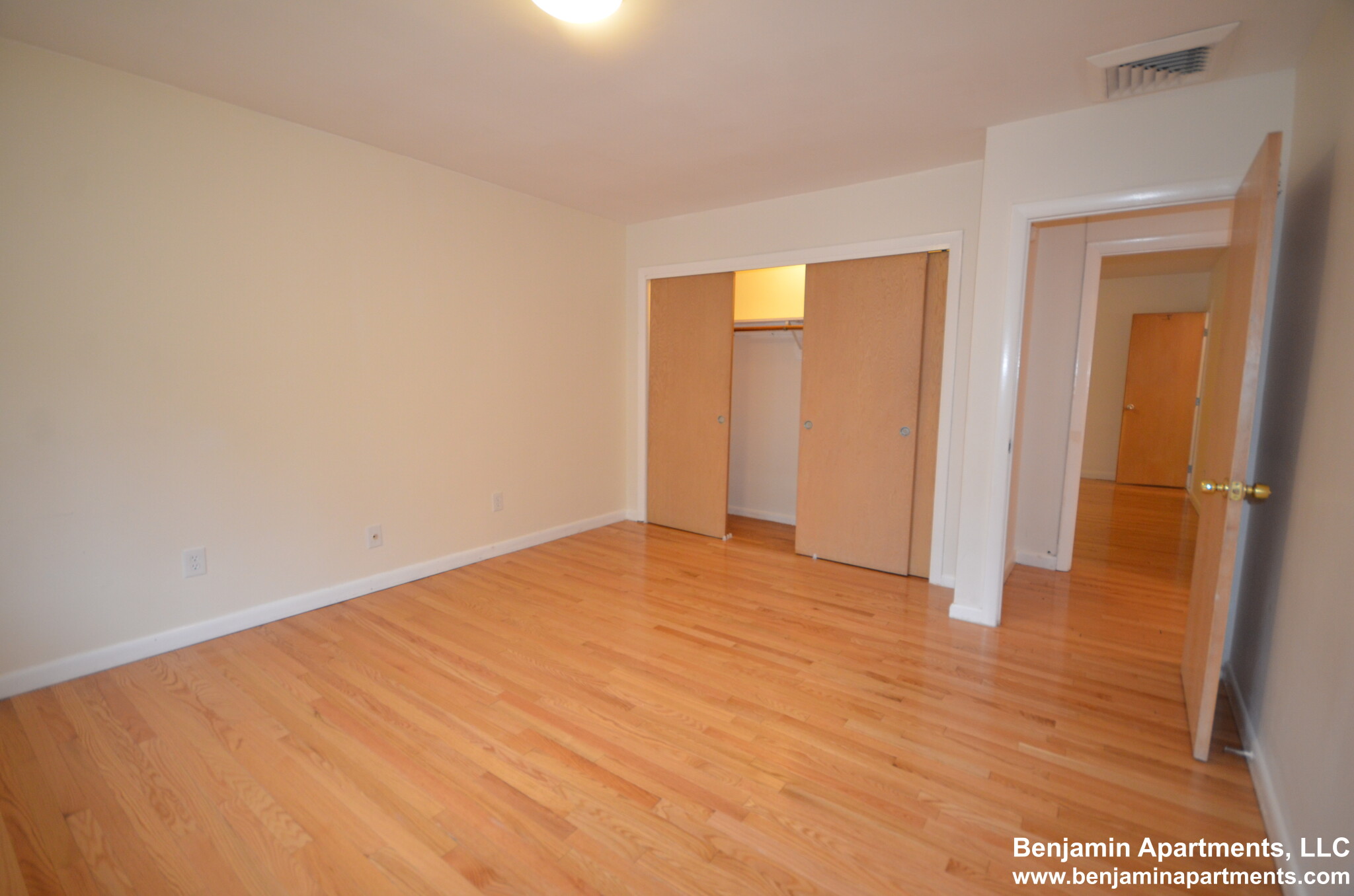 20 Mossdale Rd, Jamaica Plain