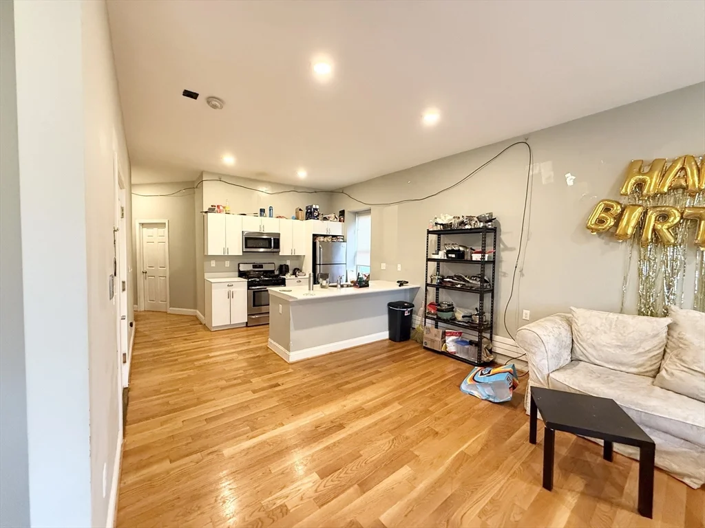 301-305 Dudley St, Roxbury