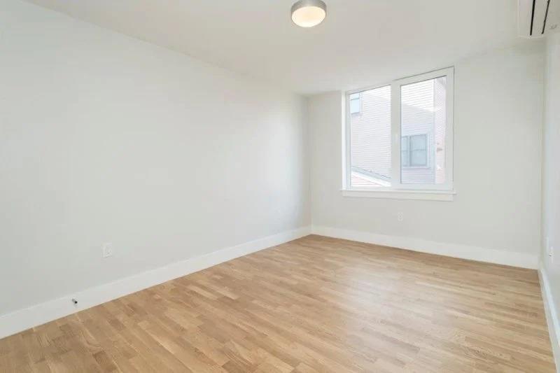334 Harvard St, Mid-Cambridge