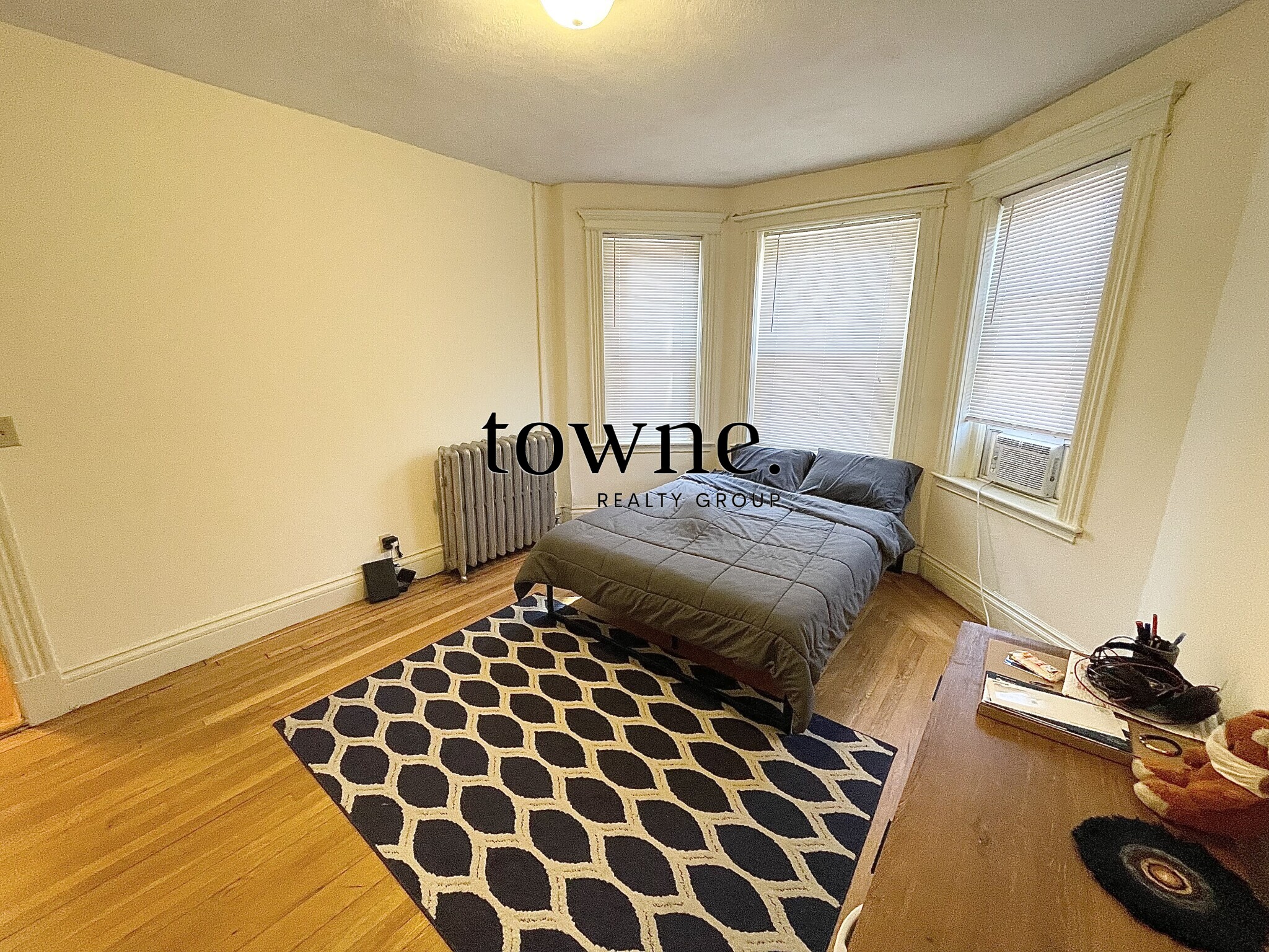 105 Queensberry St, Fenway