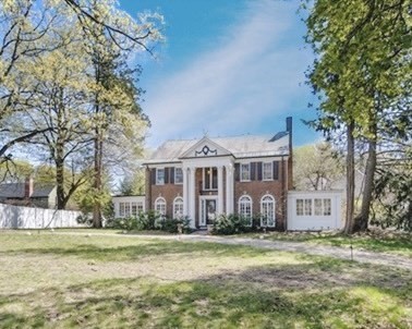 5 Hammond St, Chestnut Hill