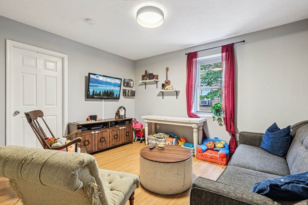 48 Washington Ave, Chelsea