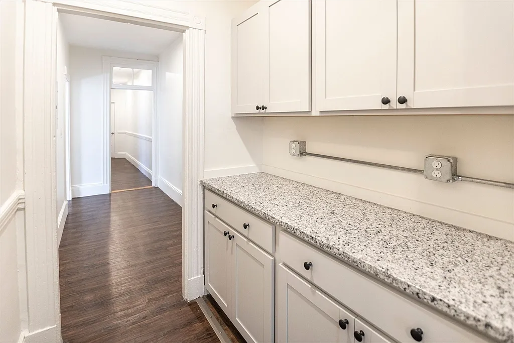 868 Huntington Ave, Coolidge Corner