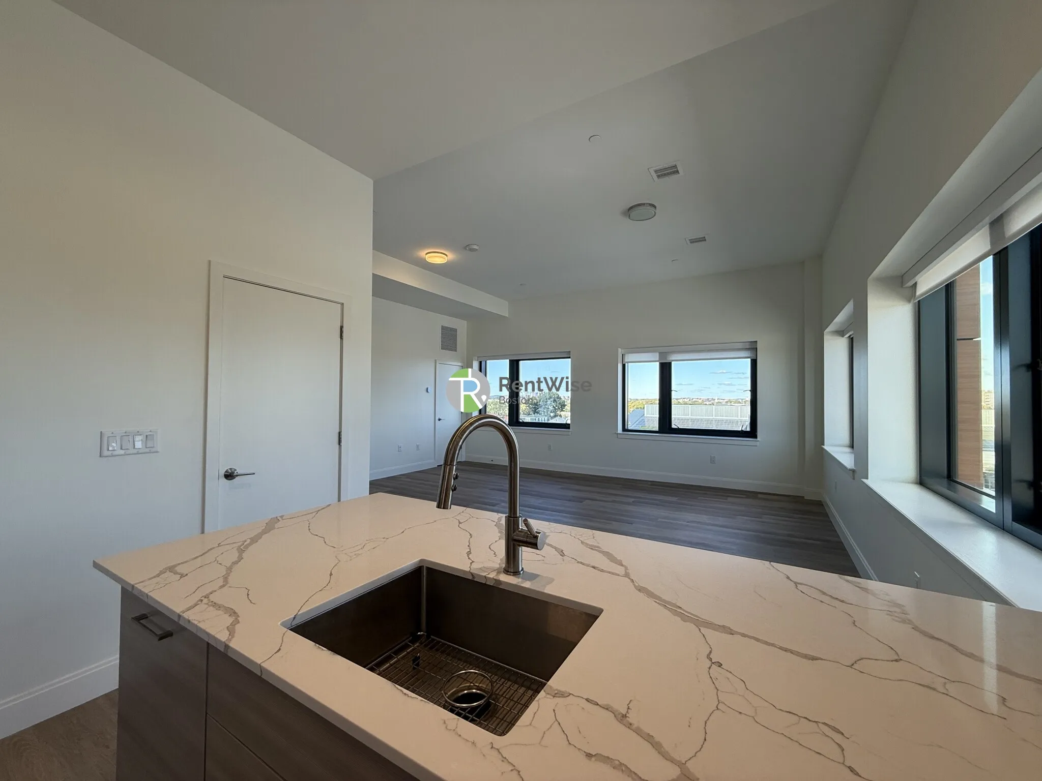 1079 Commonwealth Ave, Allston