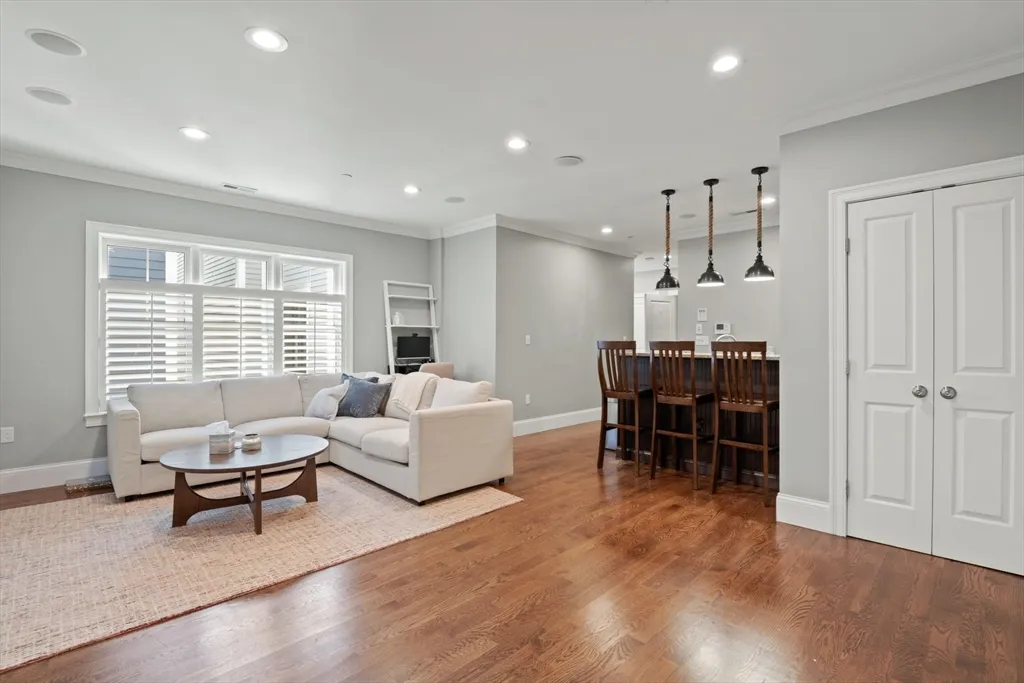 360 West 2nd St, South Boston