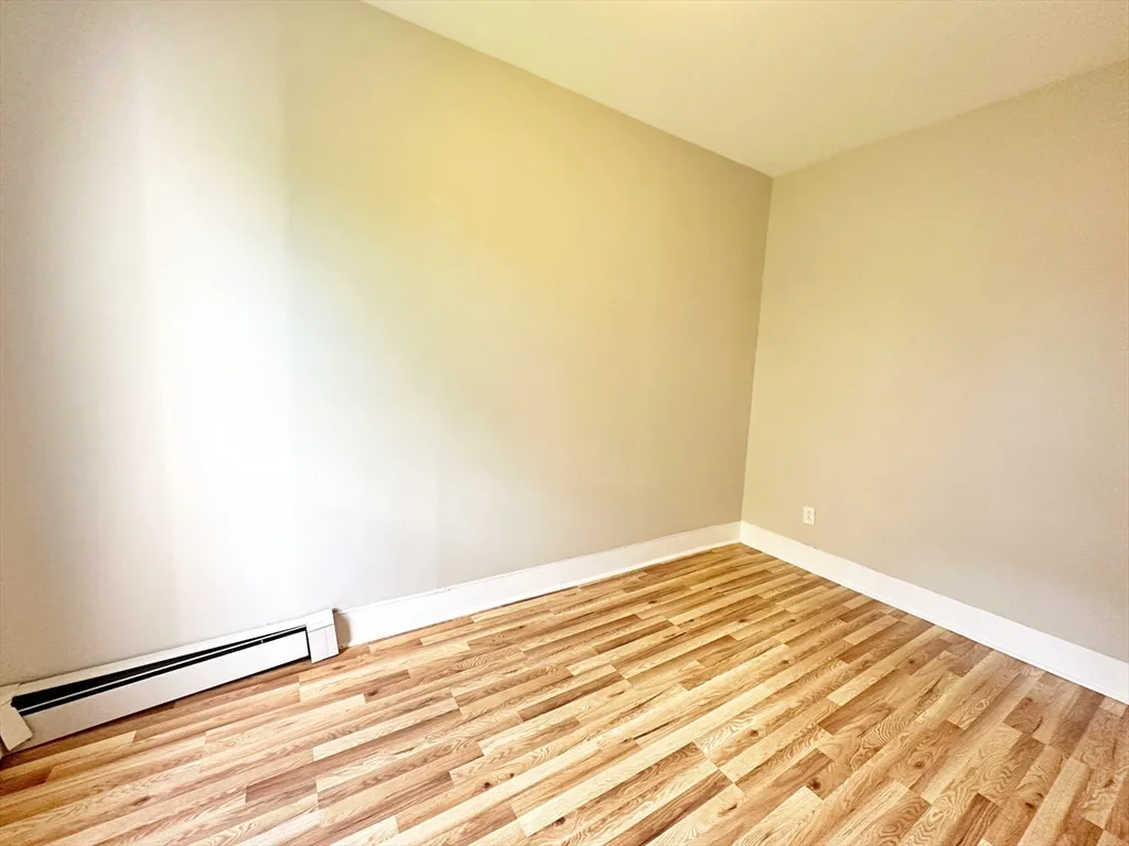 466 Sumner St, East Boston