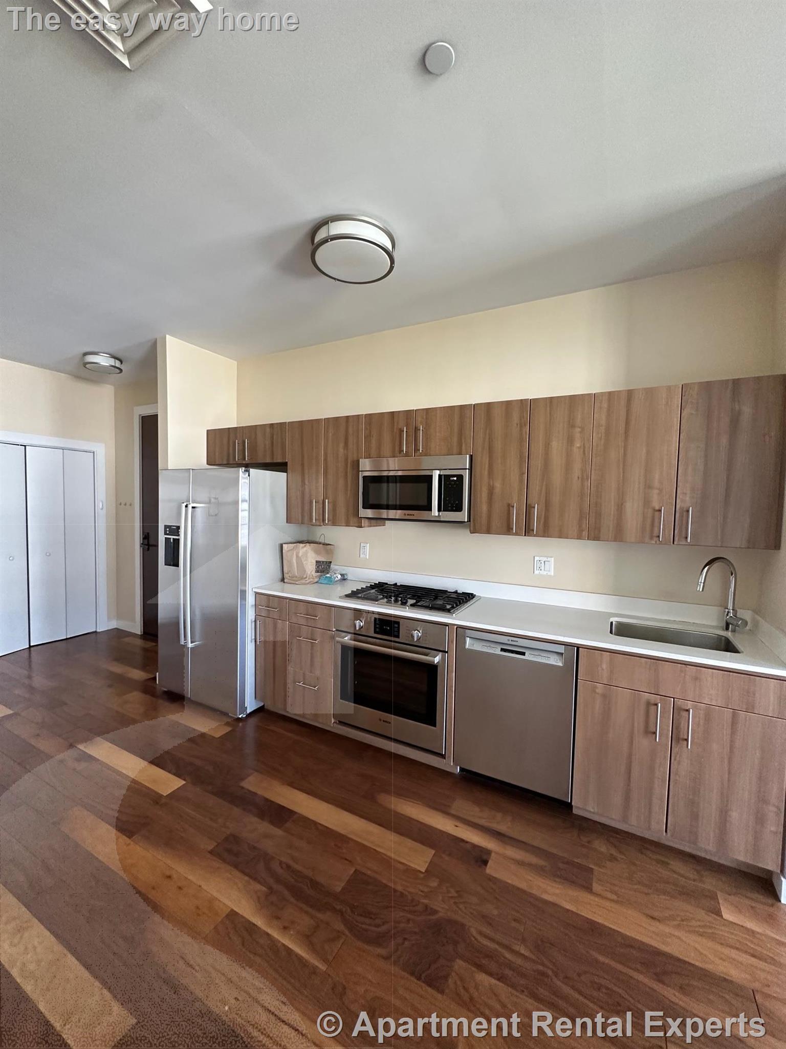 45 1st Ave, Charlestown