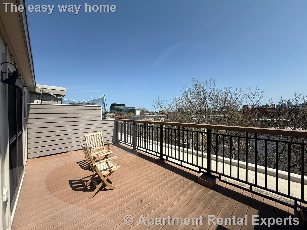 168 Hampshire, Central Square