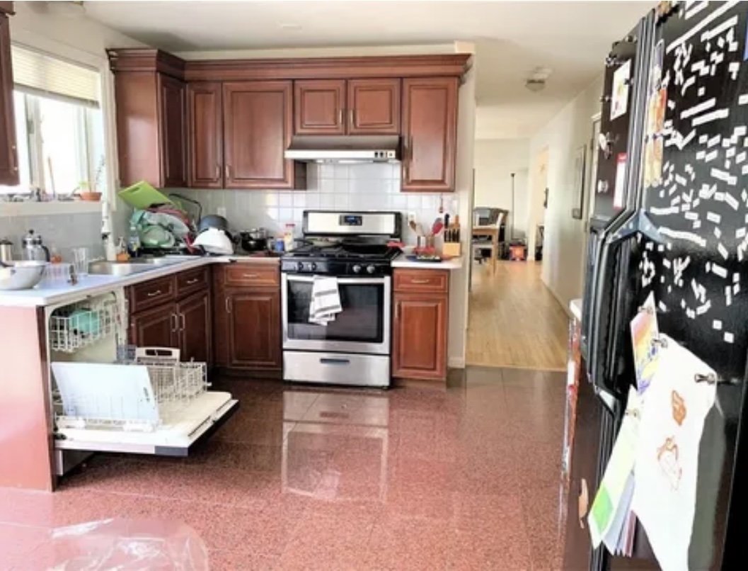 309 Beacon St, Ward Two