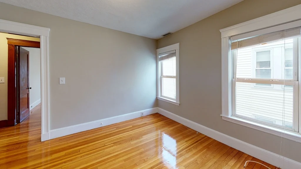 72-74 Harlow, East Arlington