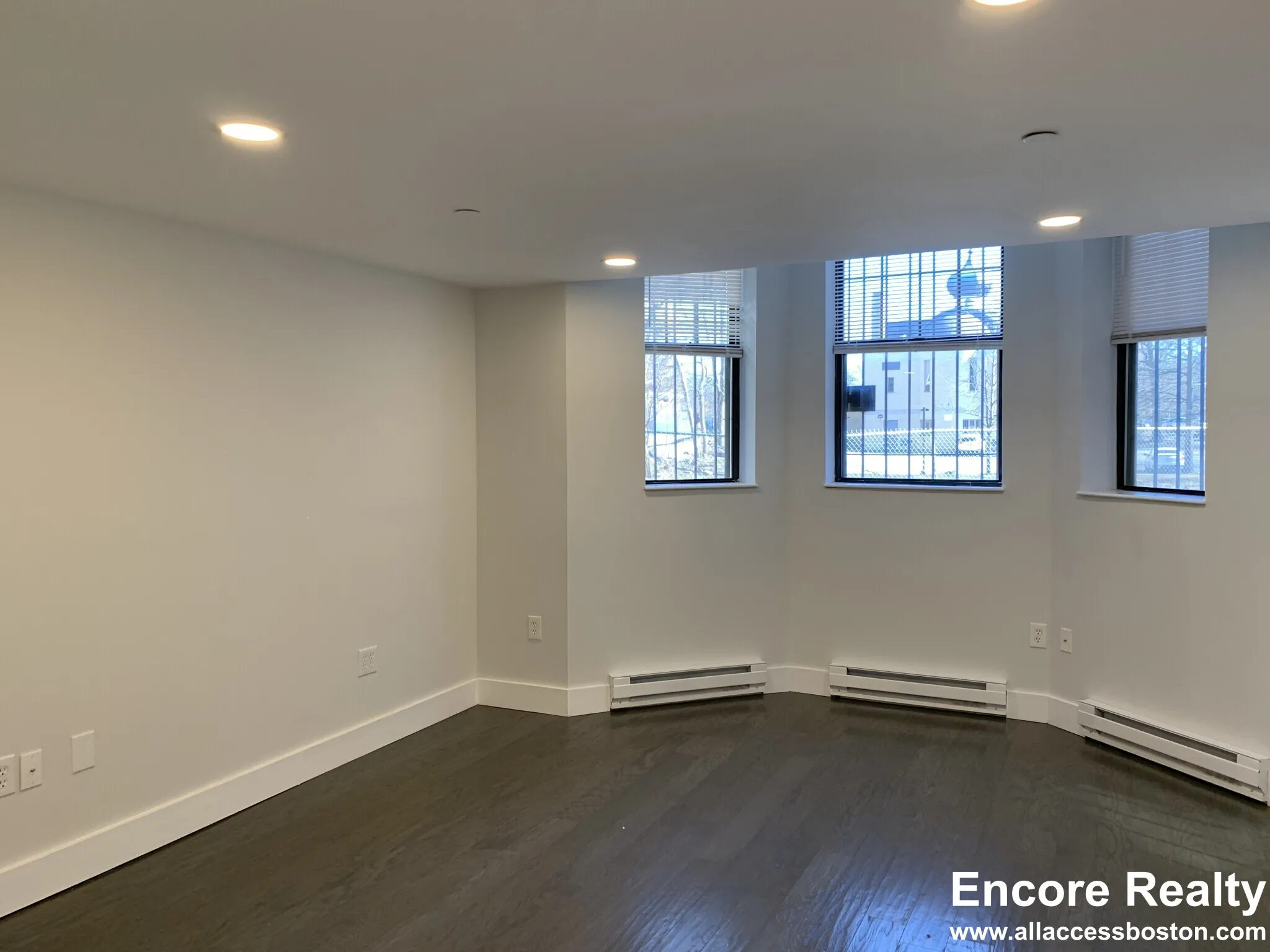 98 Queensberry St, Fenway