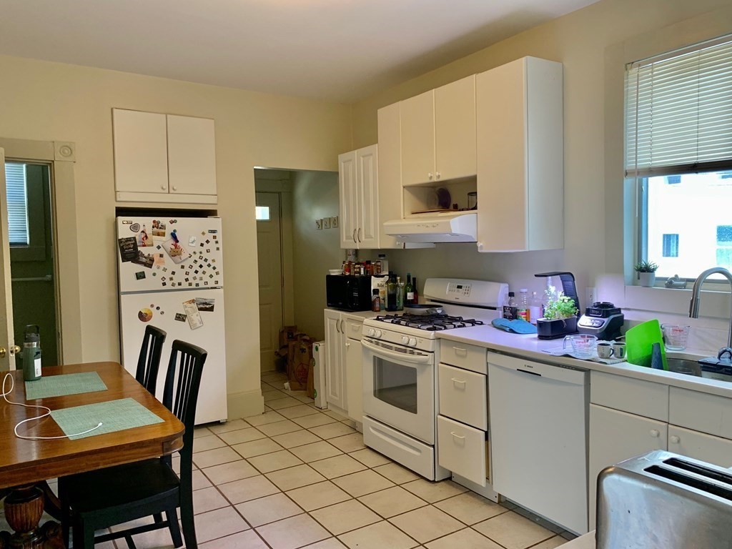 30 Hopedale St, Allston