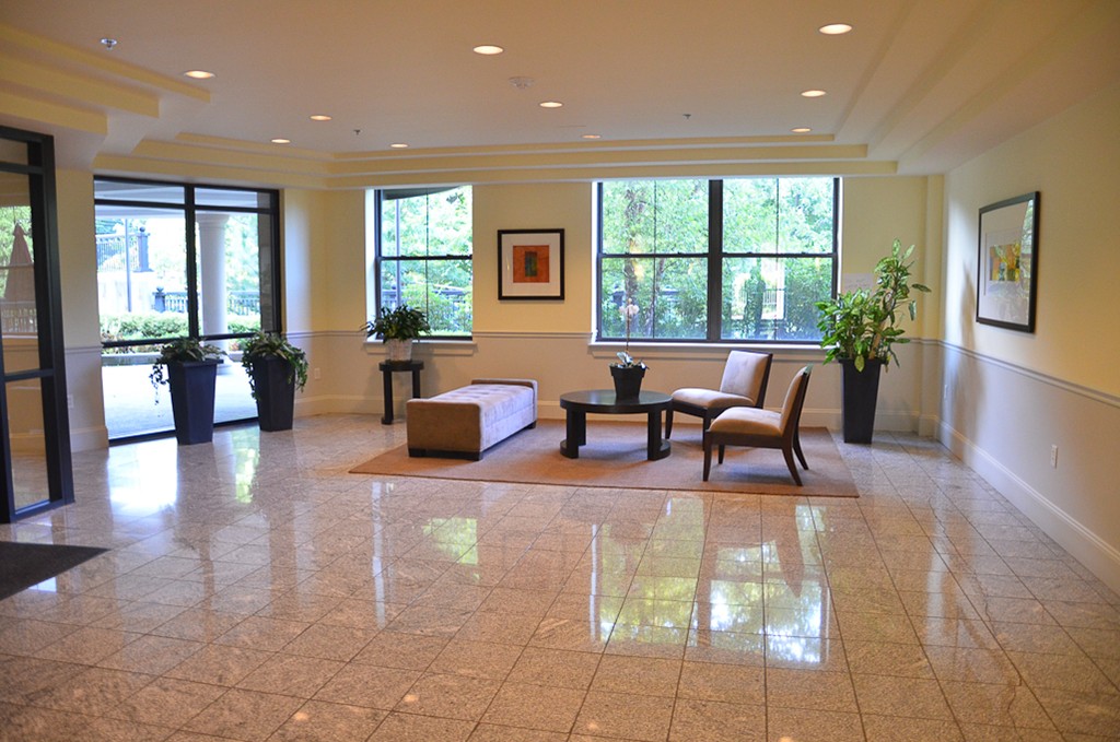 323 Boylston St, Brookline