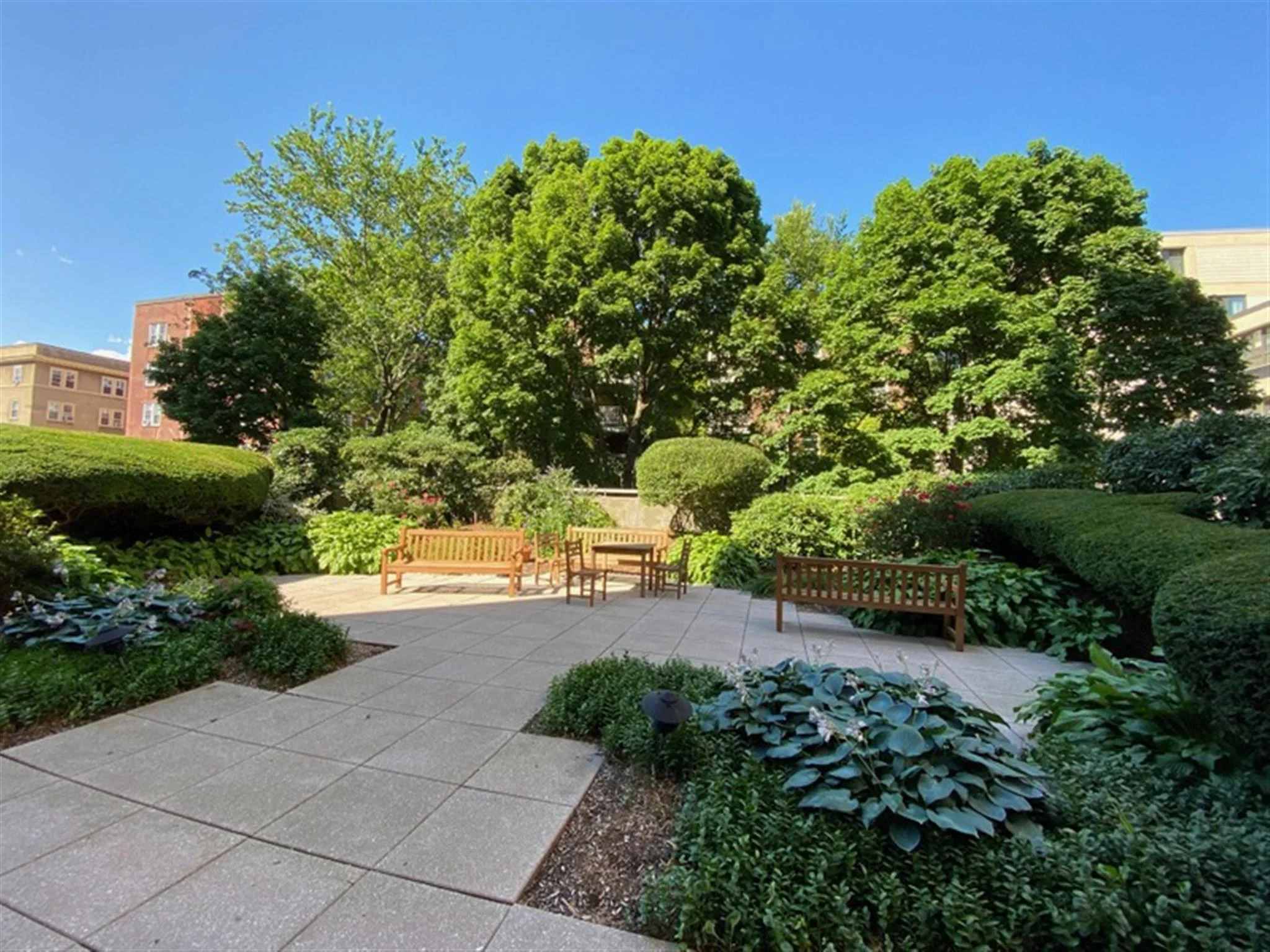 931 Massachusetts Ave, Mid-Cambridge