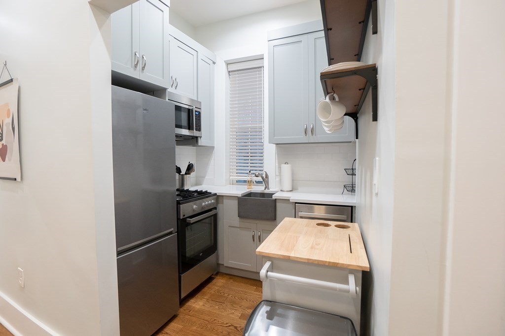 1 bed, 1 bath apartment for rent at 68 Phillips St Unit 2, Beacon Hill — photo 8 of 9