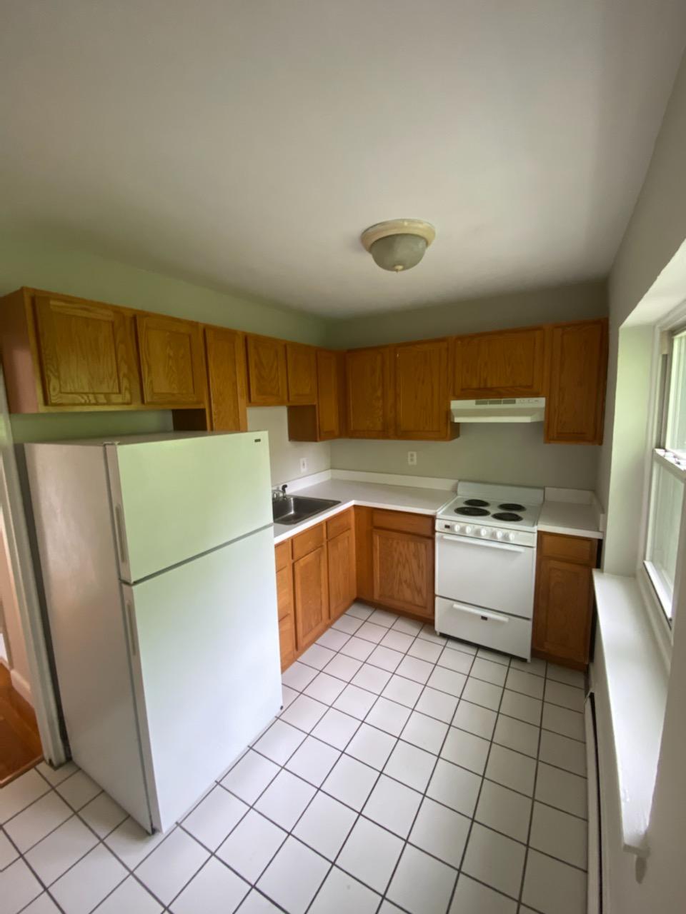 1 bed, 1 bath apartment for rent at 69 Chiswick Rd Unit 10., Brighton — photo 2 of 3