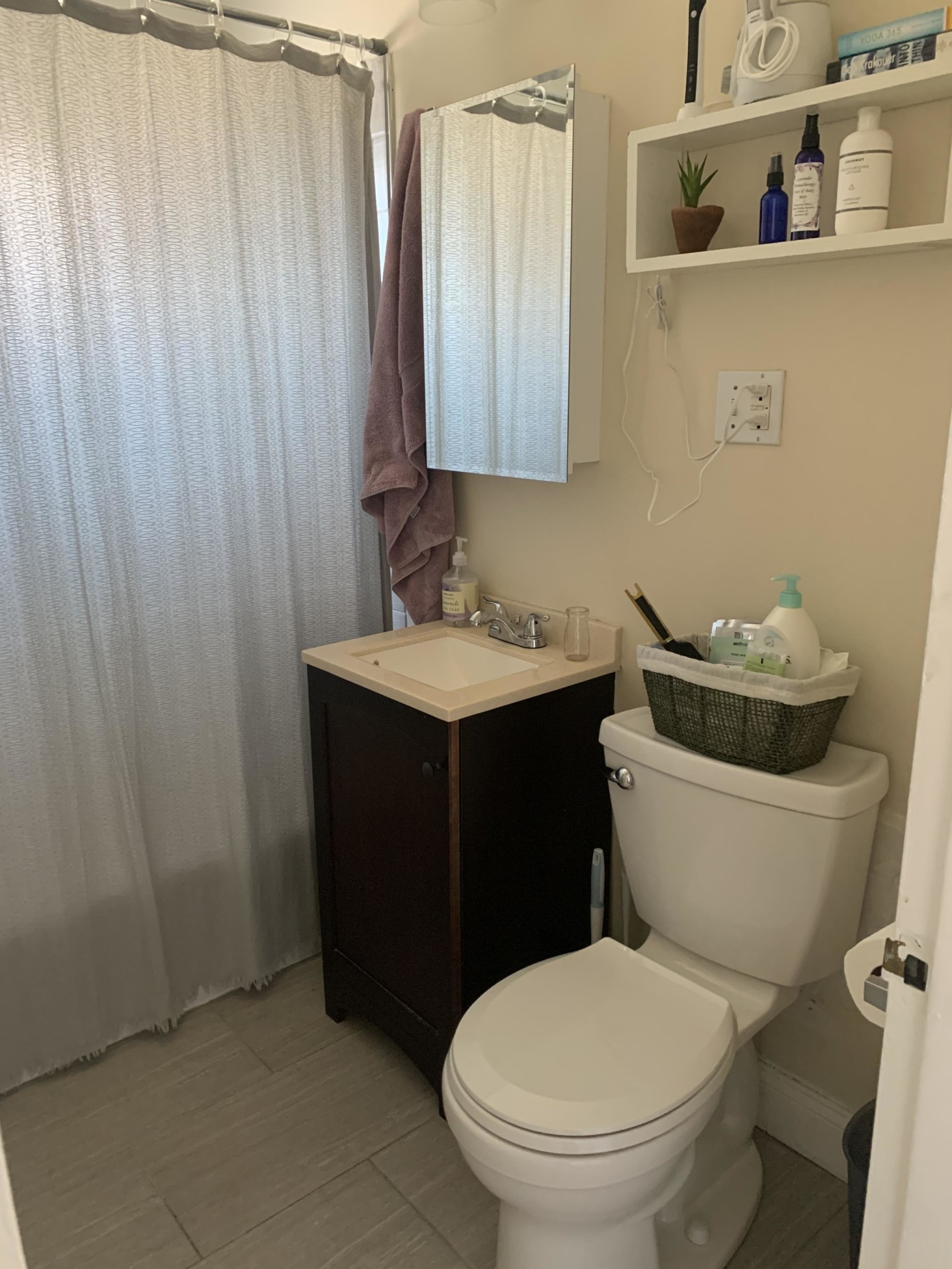1 bed, 1 bath apartment for rent at 69 Chiswick Rd Unit 010, Brighton — photo 1 of 4