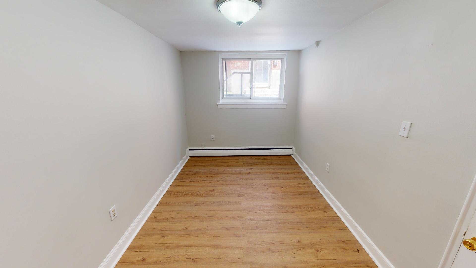 3 bed, 1 bath apartment for rent at 70 Chiswick Rd Unit 21, Brighton — photo 3 of 6
